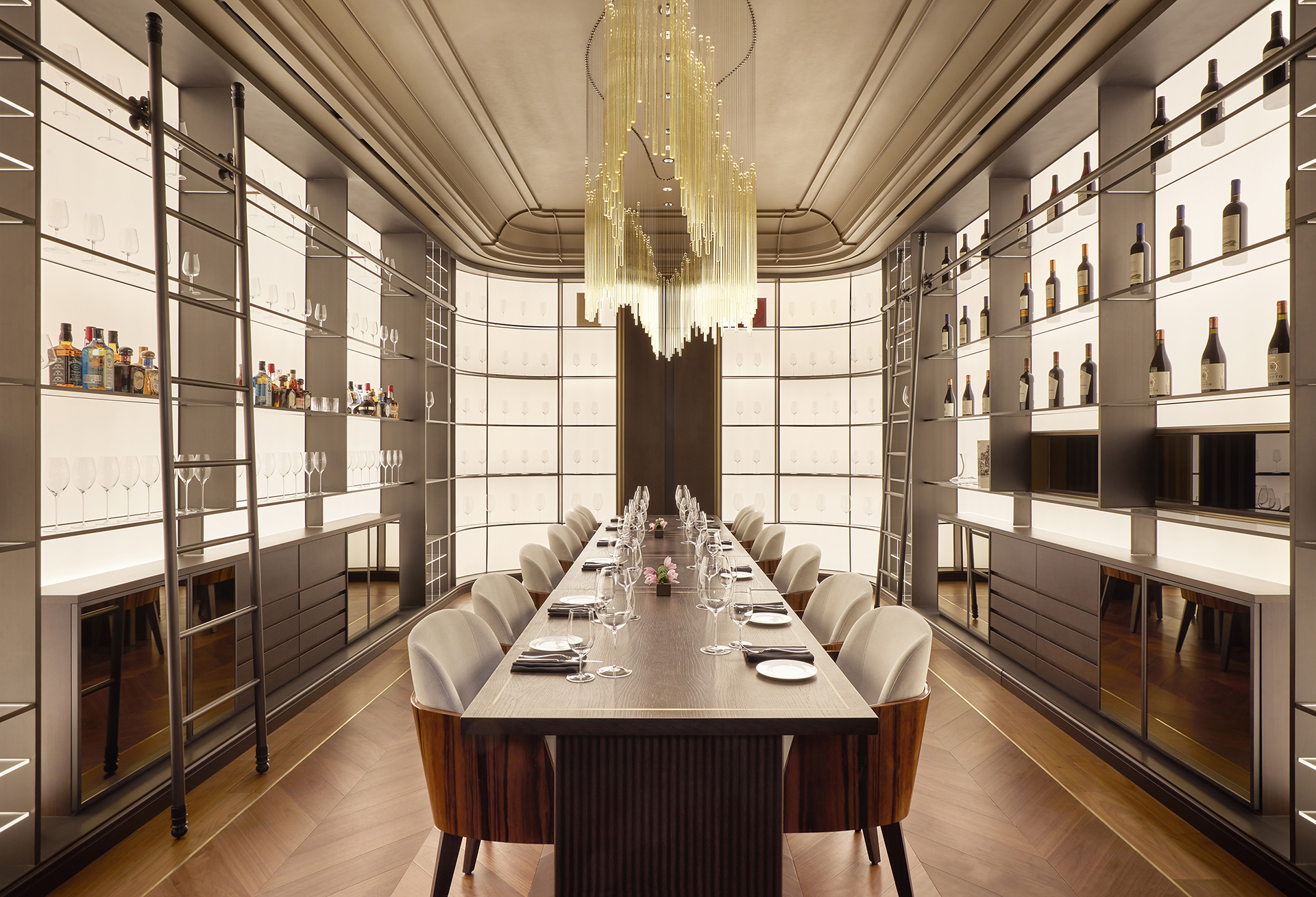 ♦︎激レア♦︎世界で唯一⁈♦︎新品タグ付き♦︎マイケル♦︎ジョーダン♦︎レストラン♦︎白♦︎ emmi（エミ）の通販サイト 【公式】